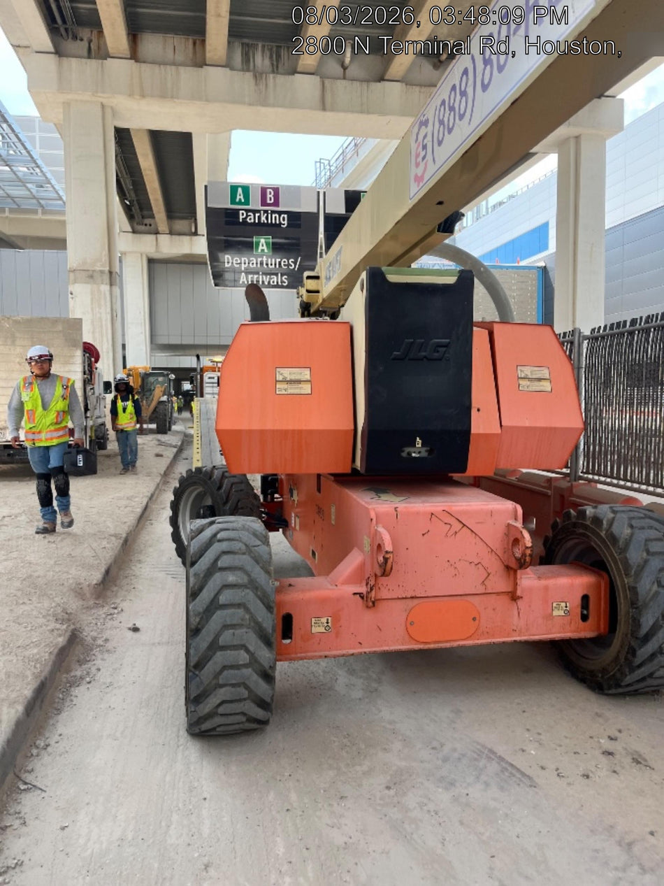 2015 JLG 800AJ