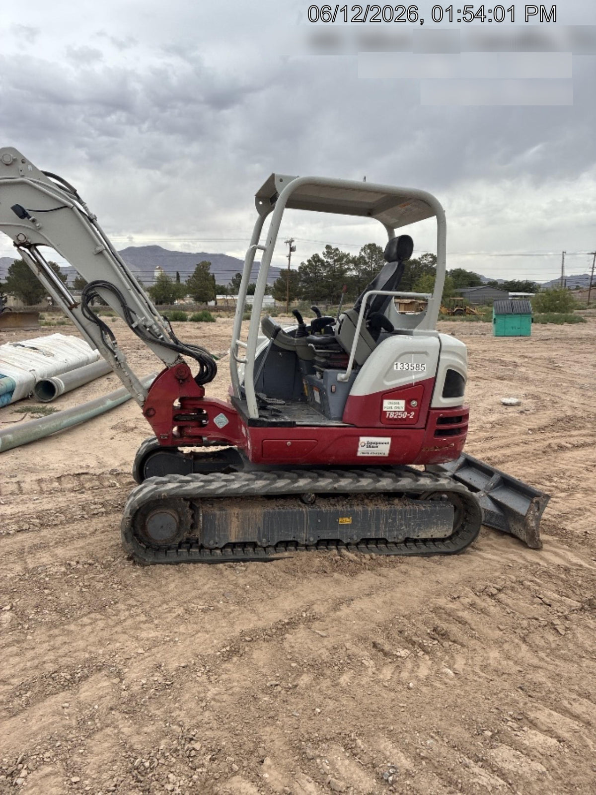 2021 TAKEUCHI TB250-2