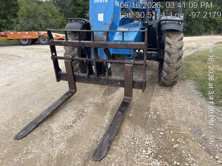 2018 Genie GTH-844 Genie GTH-844 w/ROPS, Work Lights, Solid Tires, RH Cab Mesh, Beacon, 60" Carriage and Forks