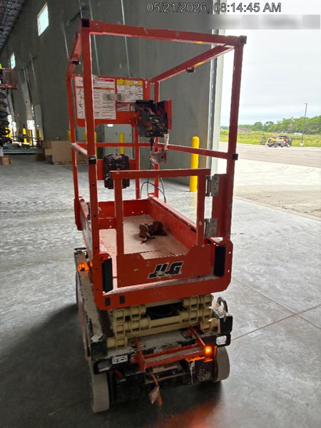 2022 JLG ES1330L