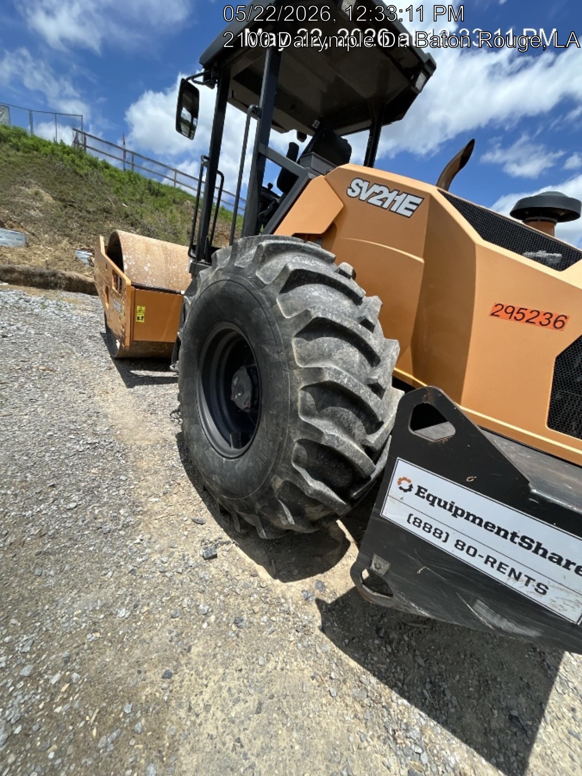 2023 CASE SV211E