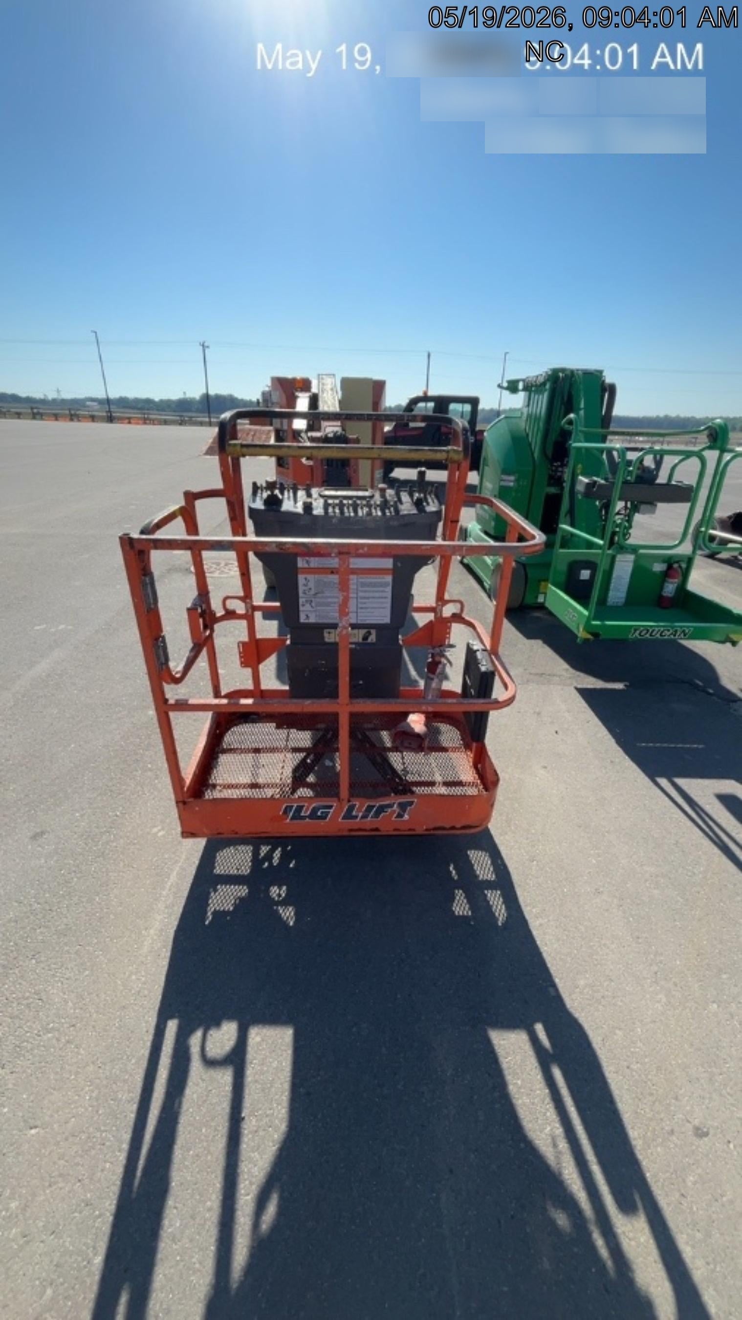 2019 JLG E300AJP