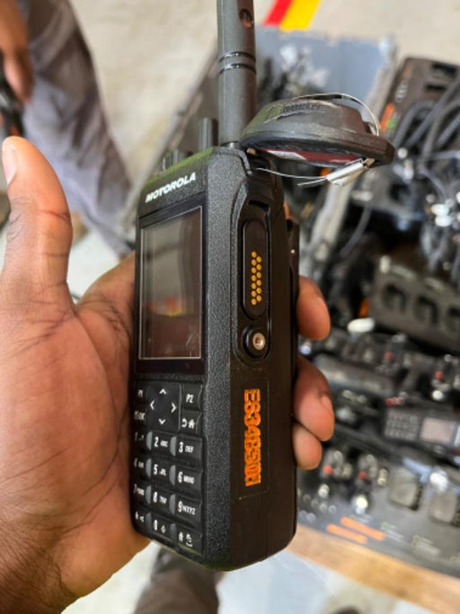 2023 MOTOROLA R7 DISPLAY