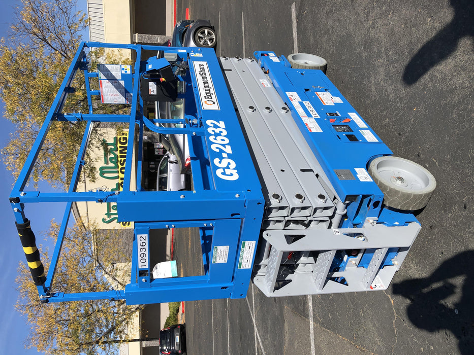 2020 Genie GS-2632 Solid NM Tires, Folding Rails with Half-Height Swing Gate, Beacon, 800W Invertor