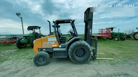 2022 CASE 586H