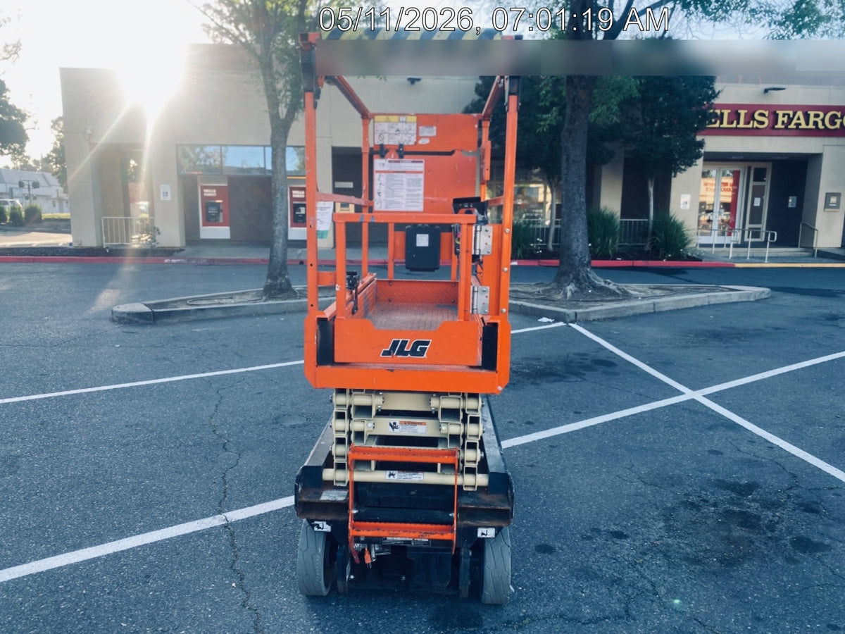 2022 JLG ES1932