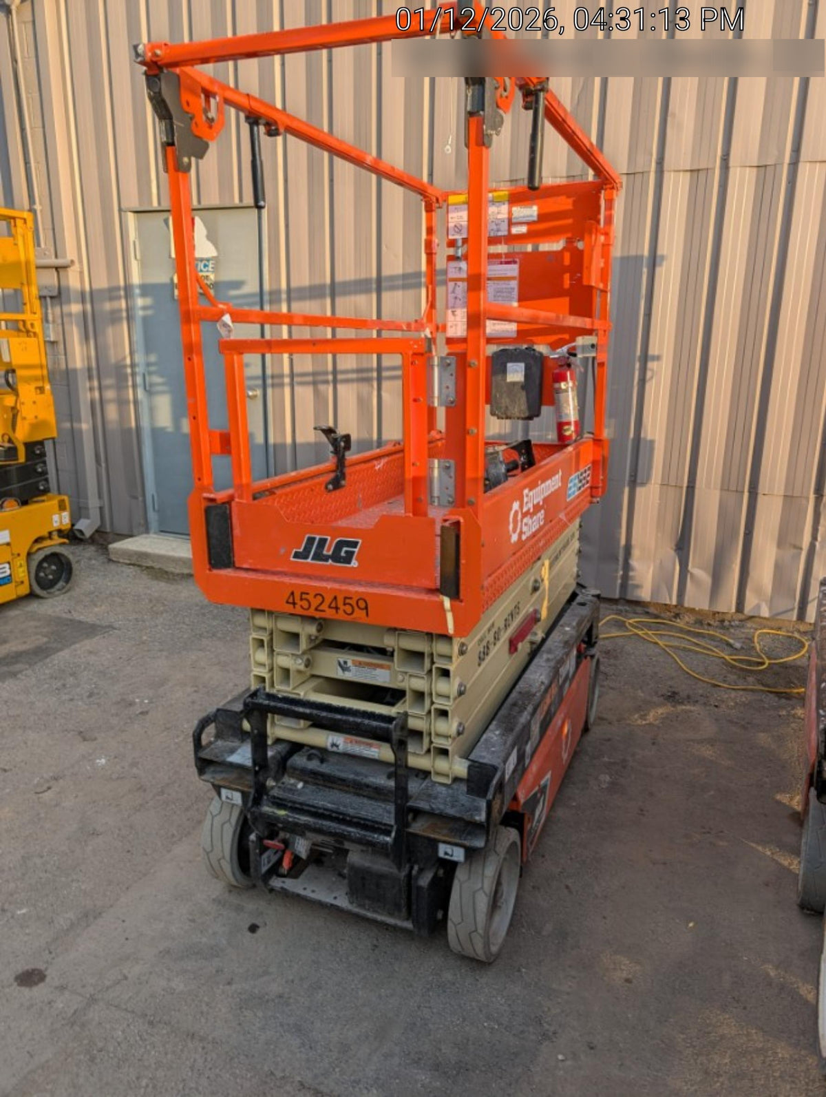 2024 JLG ES1932