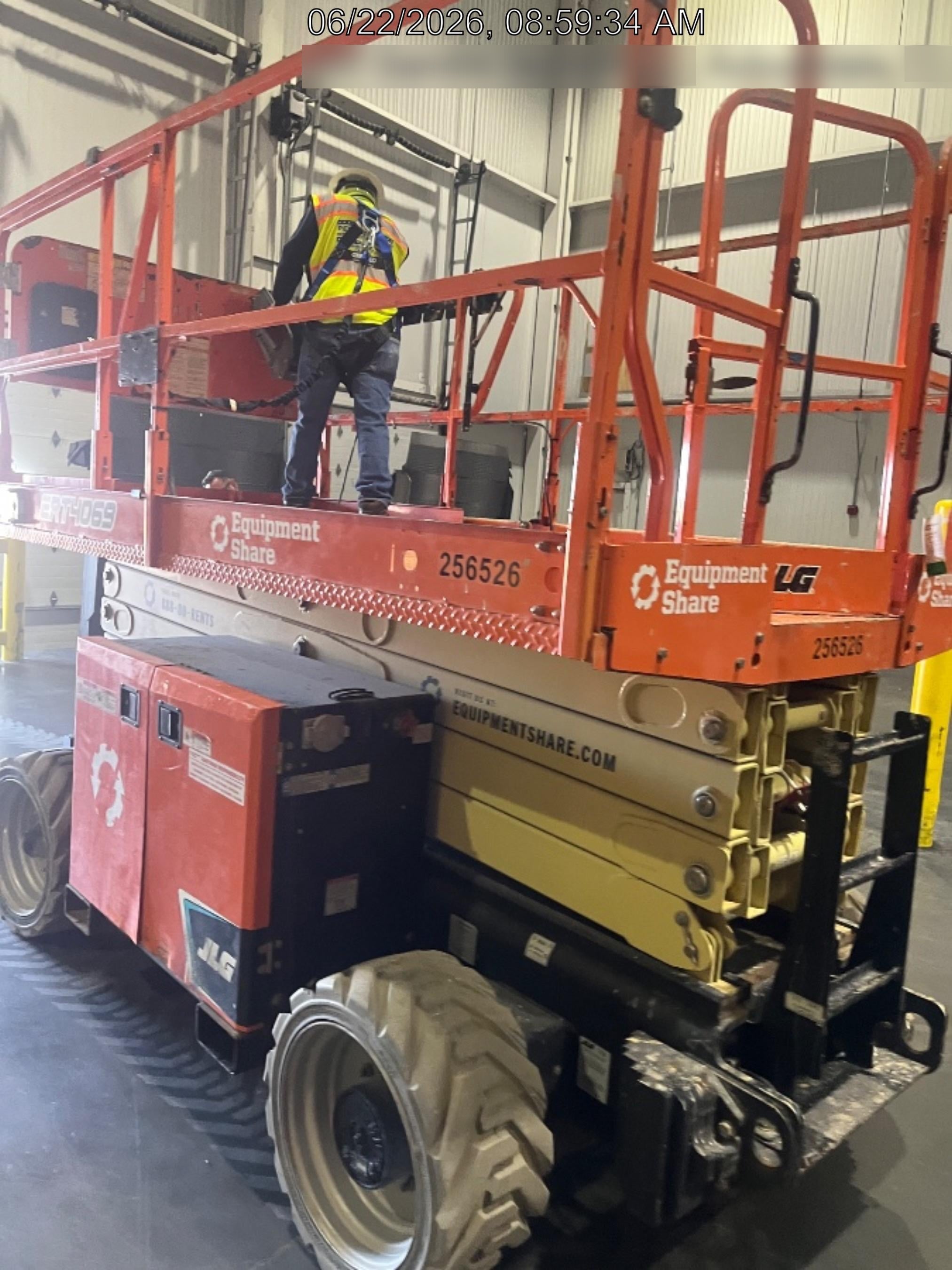 2022 JLG ERT4069