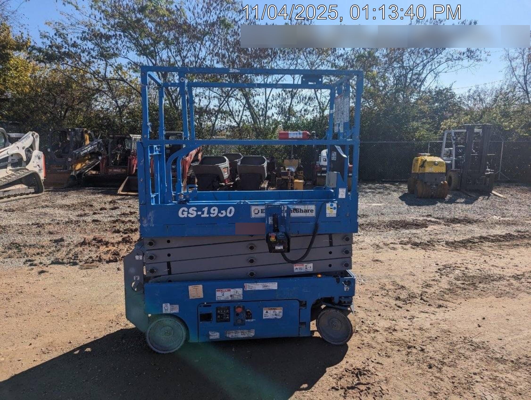 2020 Genie GS-1930 Solid Non Marking Tires, Beacon, Folding rails with half height swing gate