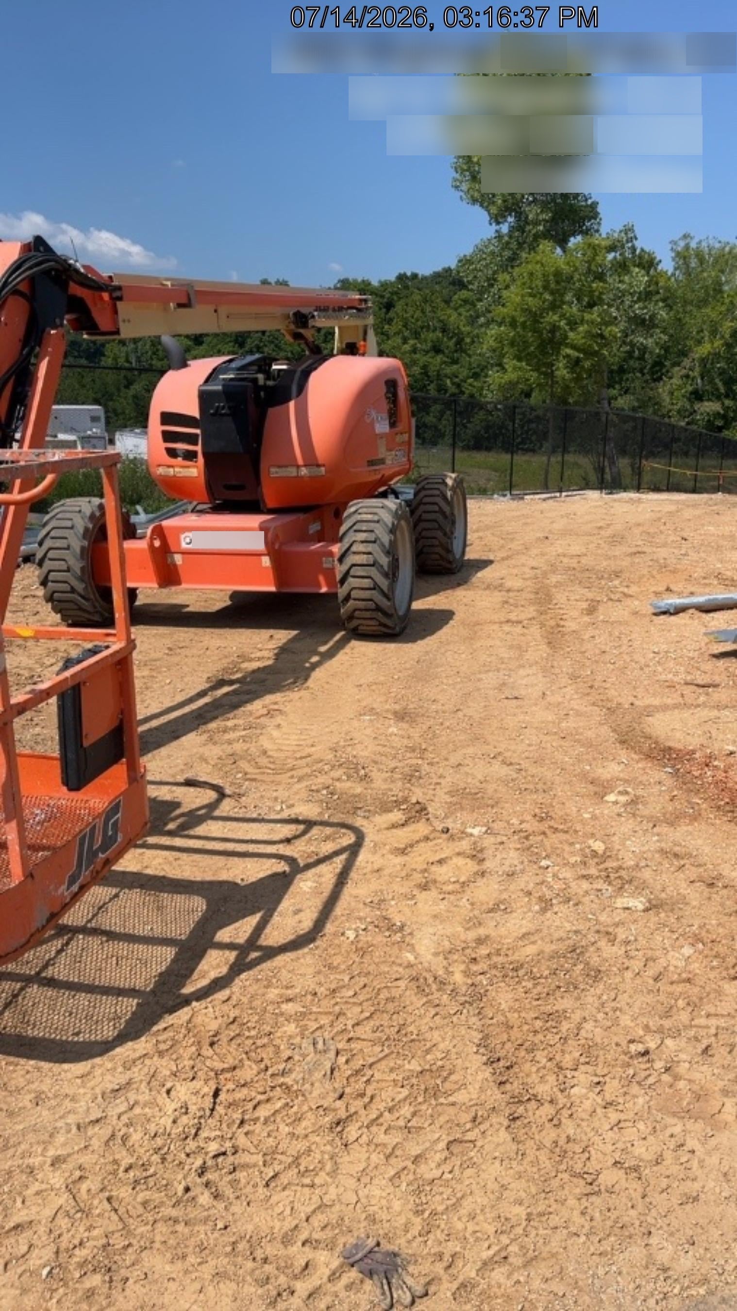 2021 JLG 600AJ