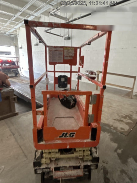 2021 JLG ES1330L