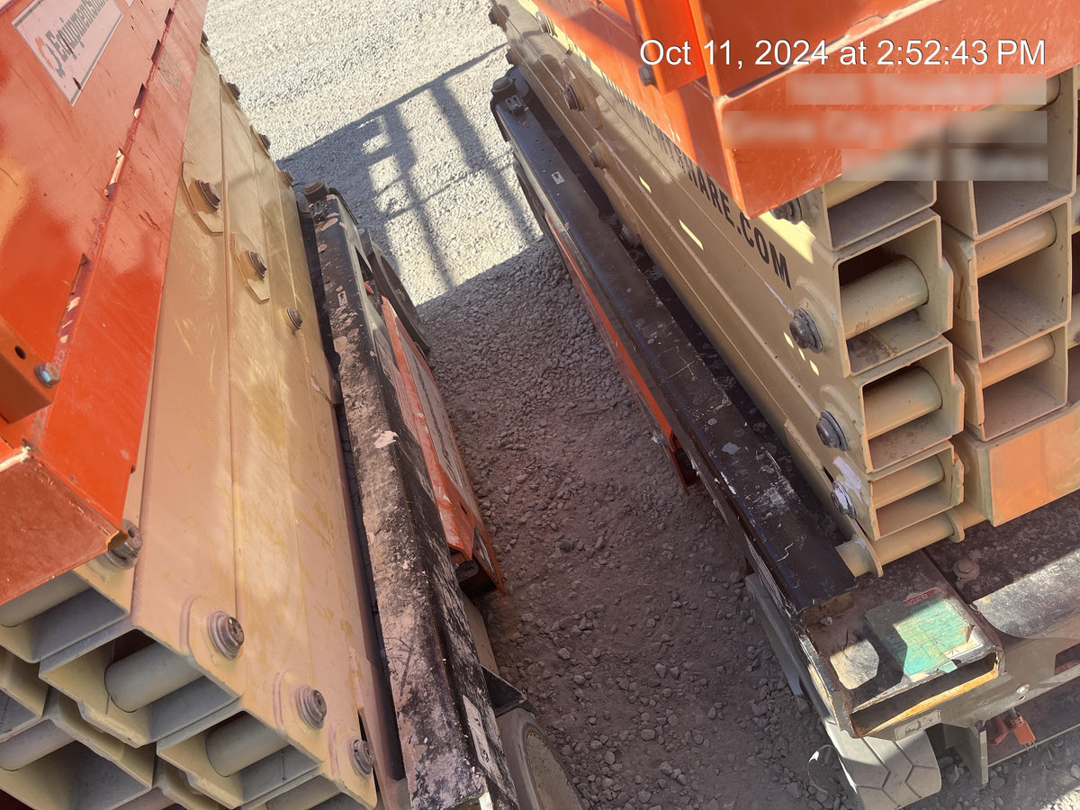 2022 JLG ES3246