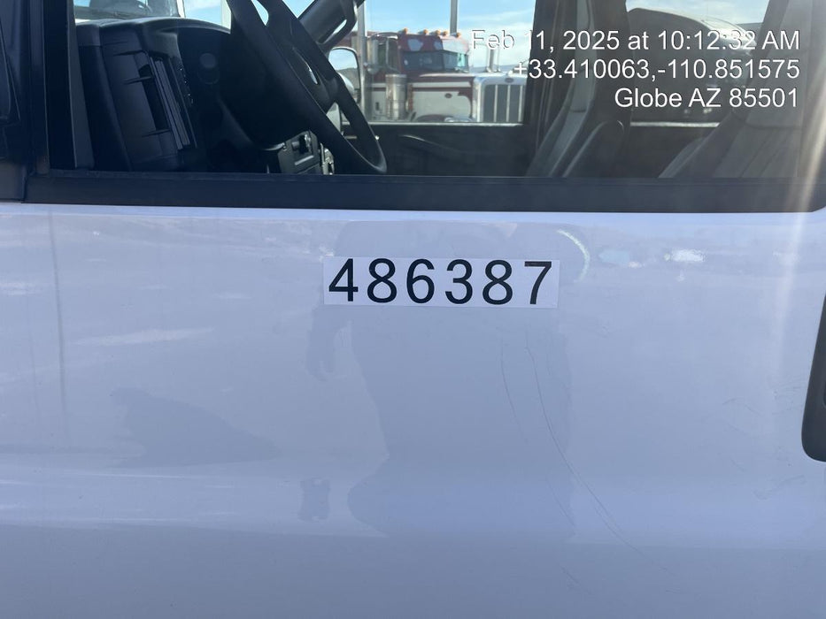 2025 CHEVROLET Express Van - Rental