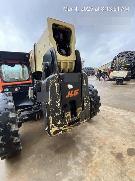 2019 JLG 1255 JLG 1255 T4F w/Full Cab, HVAC, Solid Tires, Work Lights/Beacon, 60" Carriage/Forks