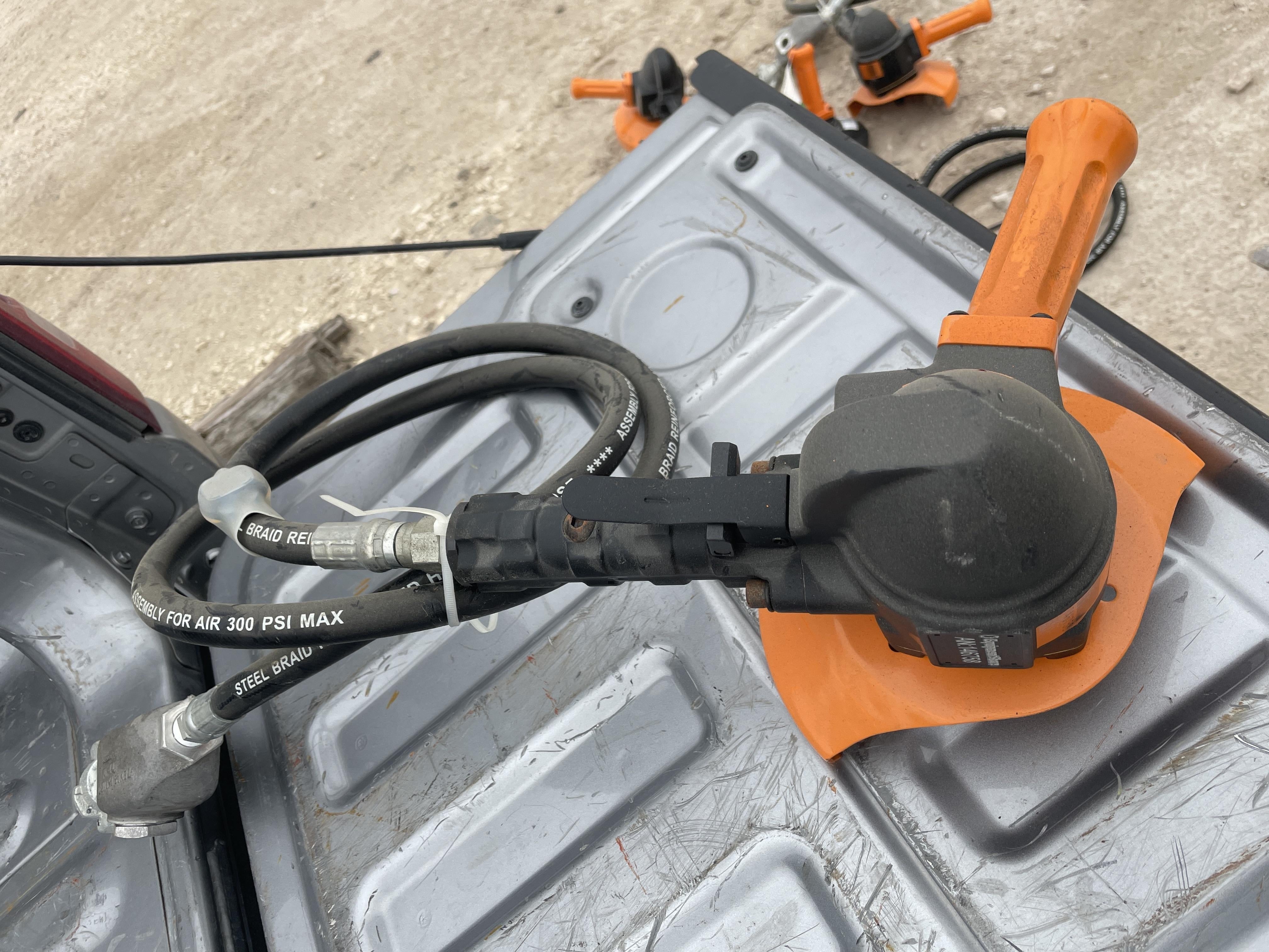 2021 MICHIGAN PNEUMATIC MP-5667VS-ORANGE