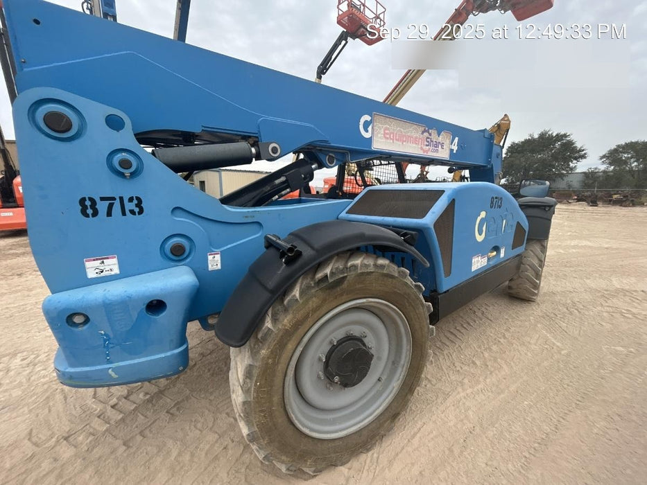 2018 Genie GTH-844 Genie GTH-844D w/Open ROPS, FF Tires, Work Light/Beacon, 60" Carriage and Forks