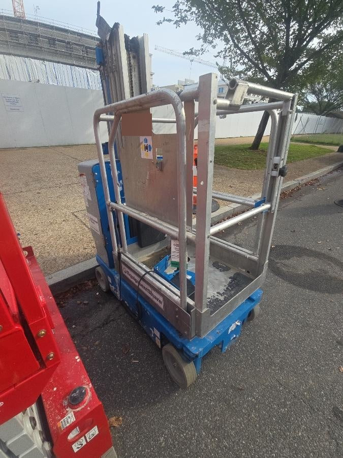 2019 GENIE GR-20