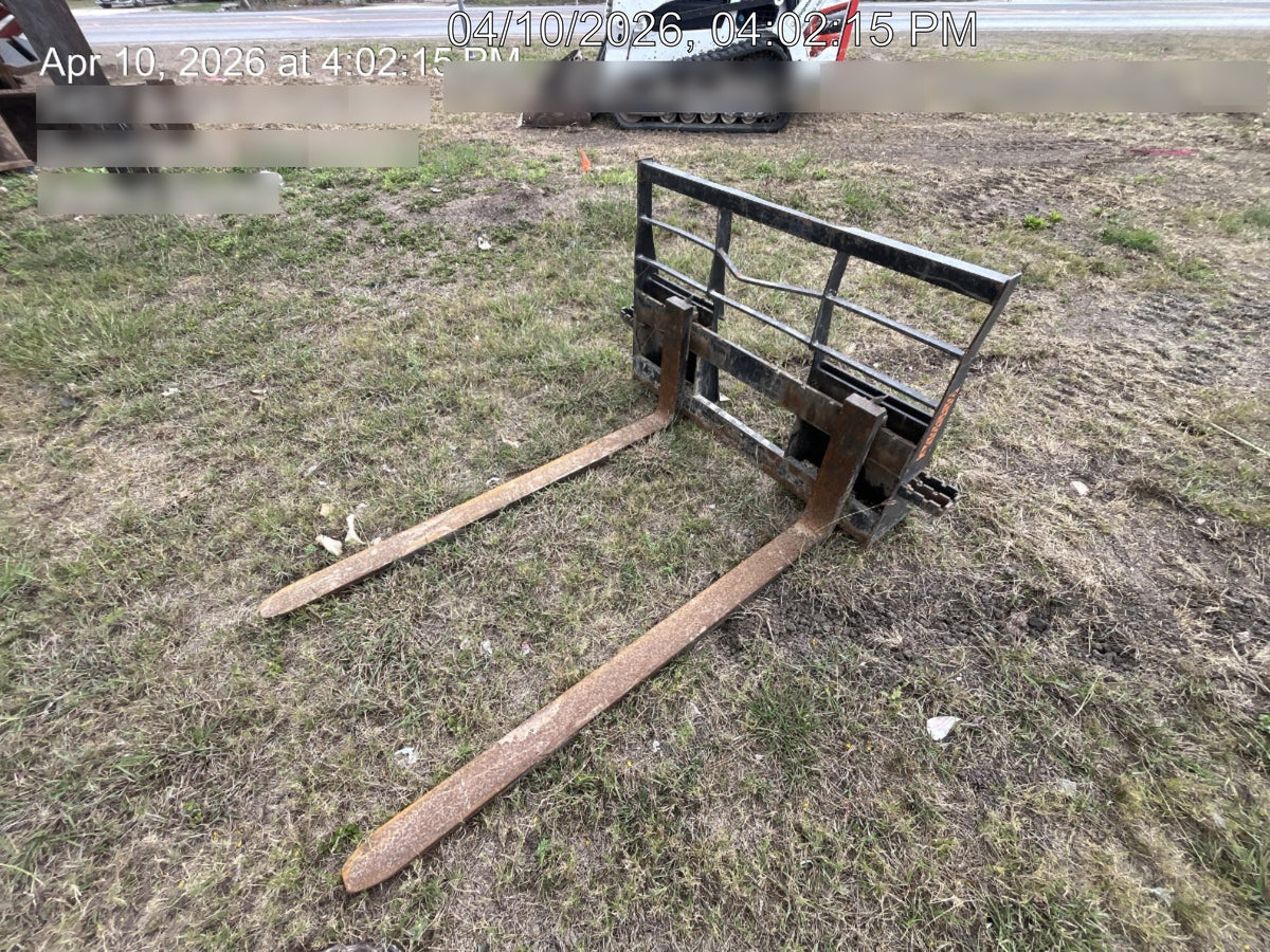 2023 ARROW MATERIAL HANDLING 24" Pallet Fork Frame