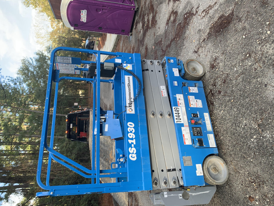 2020 Genie GS-1930 Fixed rails with chain entry gate - Pre A92.20