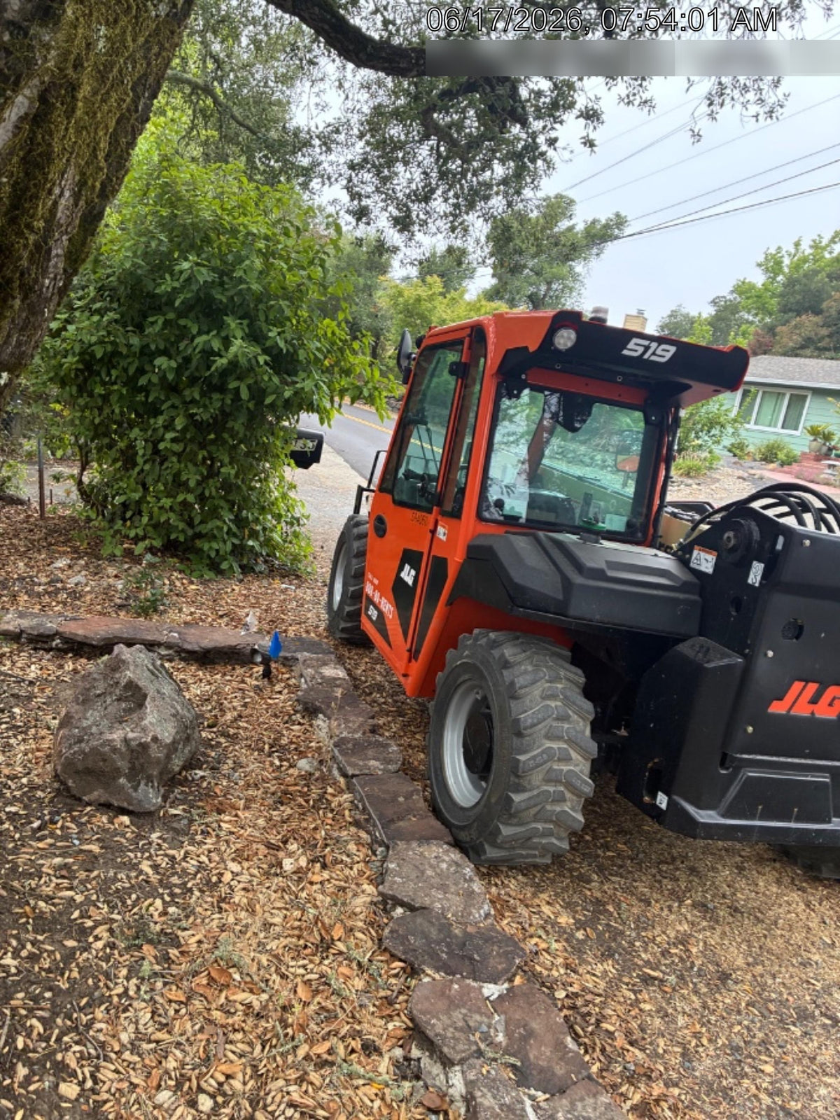 2025 JLG 519