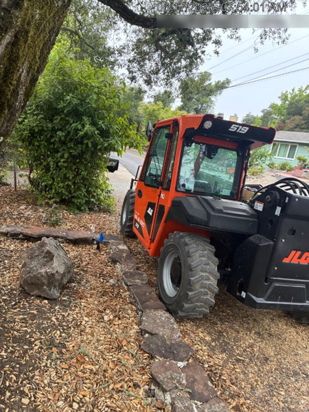 2025 JLG 519