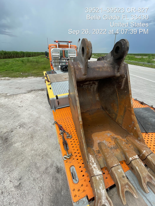 2017 CASE 36" Bucket - Case