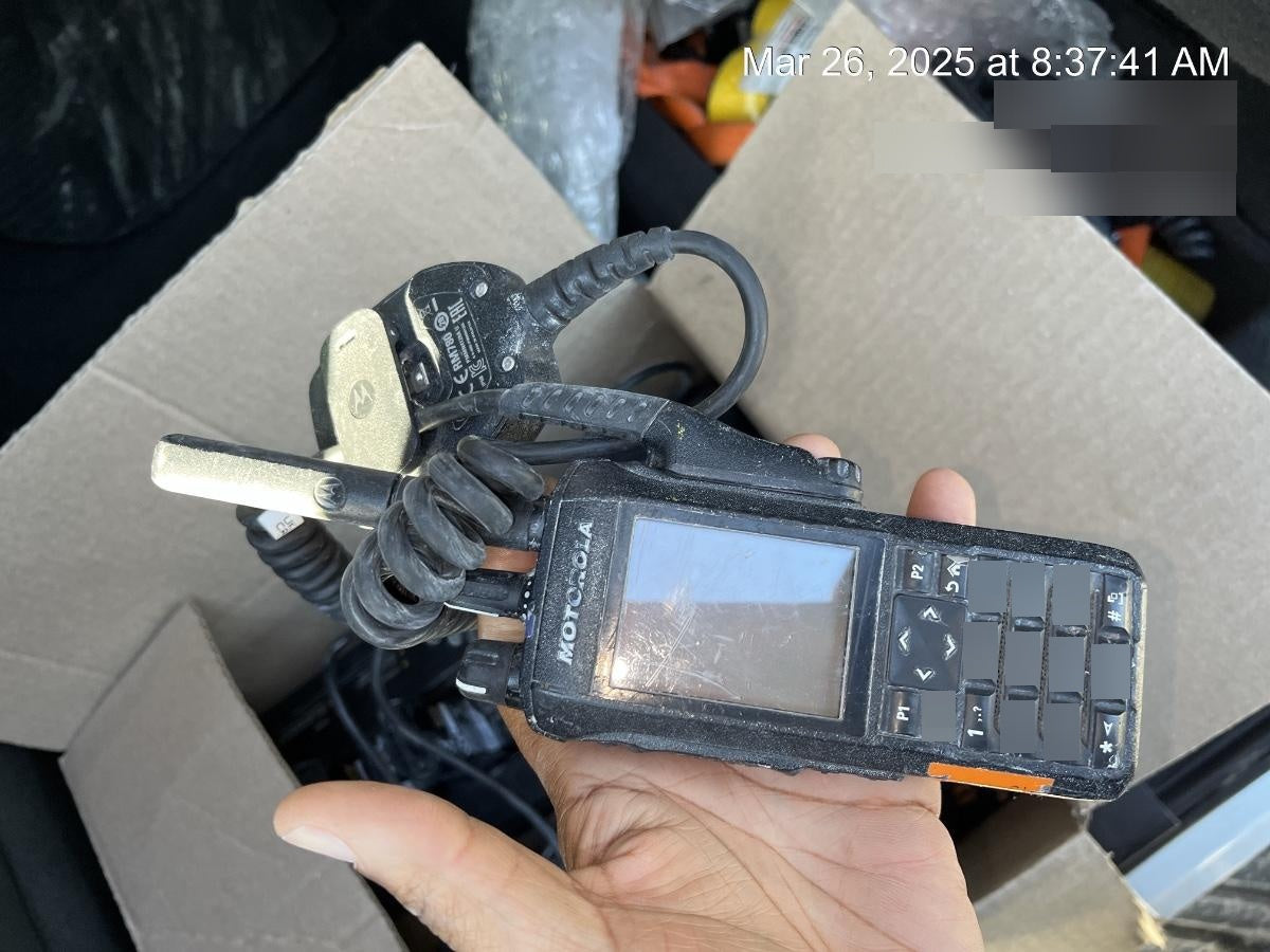 2023 MOTOROLA R7 DISPLAY