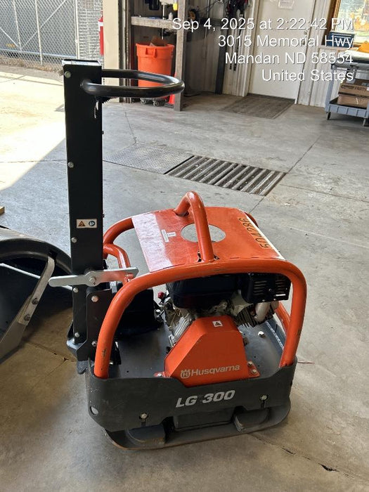 2025 HUSQVARNA LG300