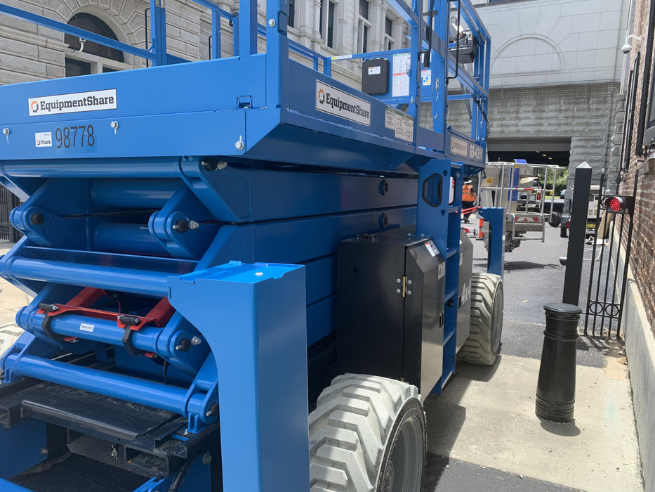 2020 GENIE GS-4390 RT