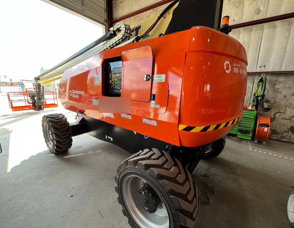 2023 JLG 860SJ