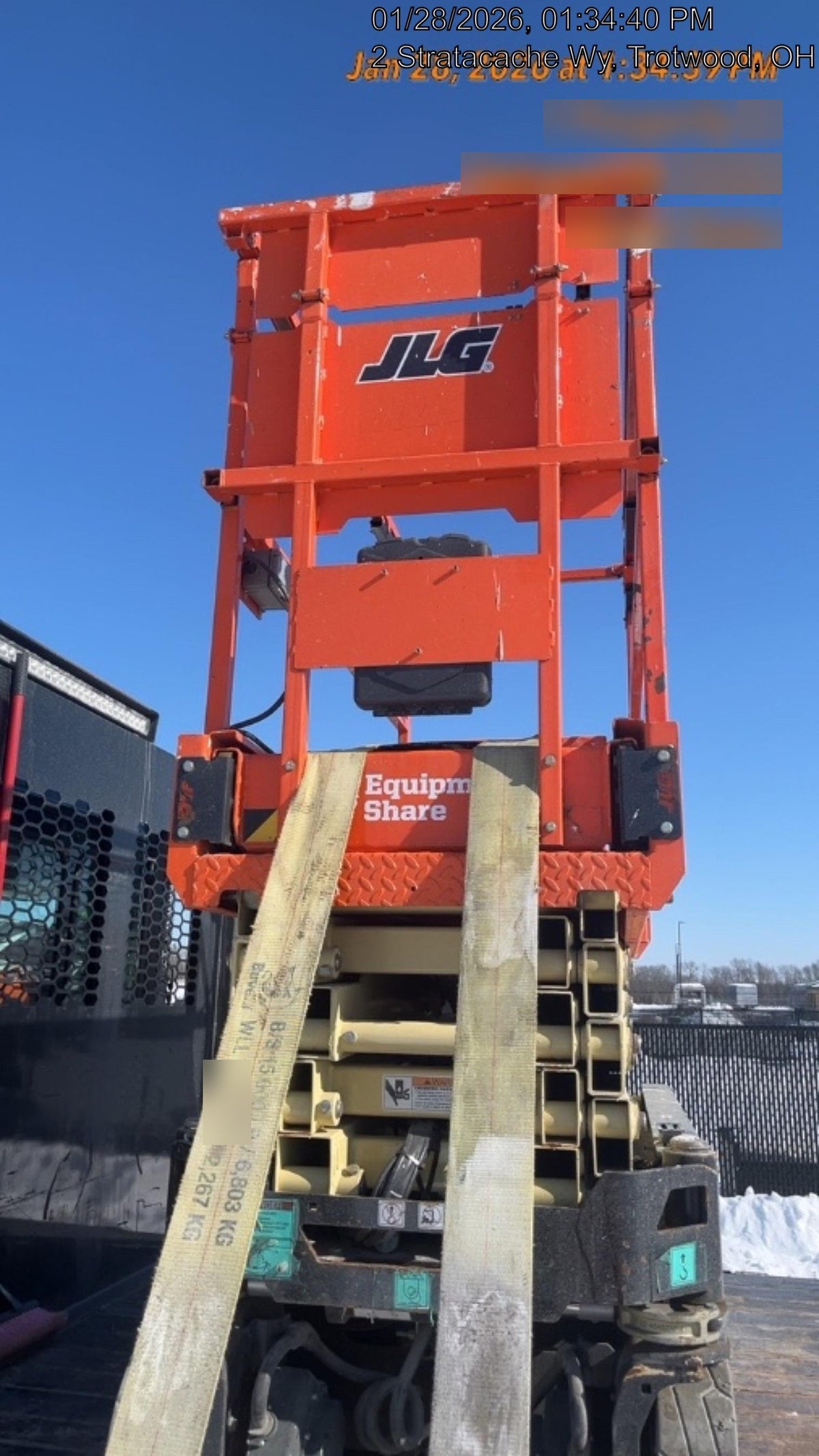 2022 JLG ES1932