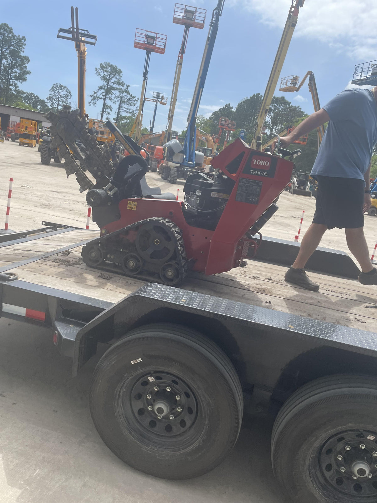 2022 TORO TRX-16