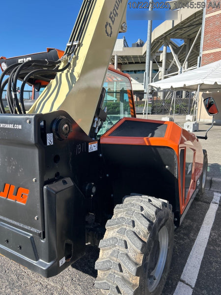 2025 JLG 519