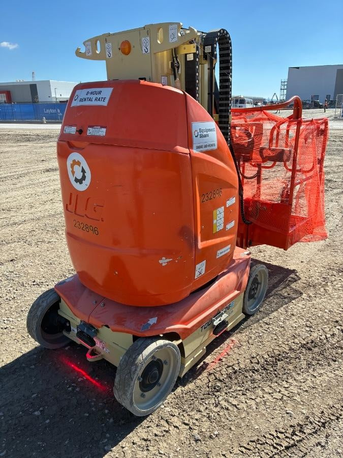 2022 JLG 26E