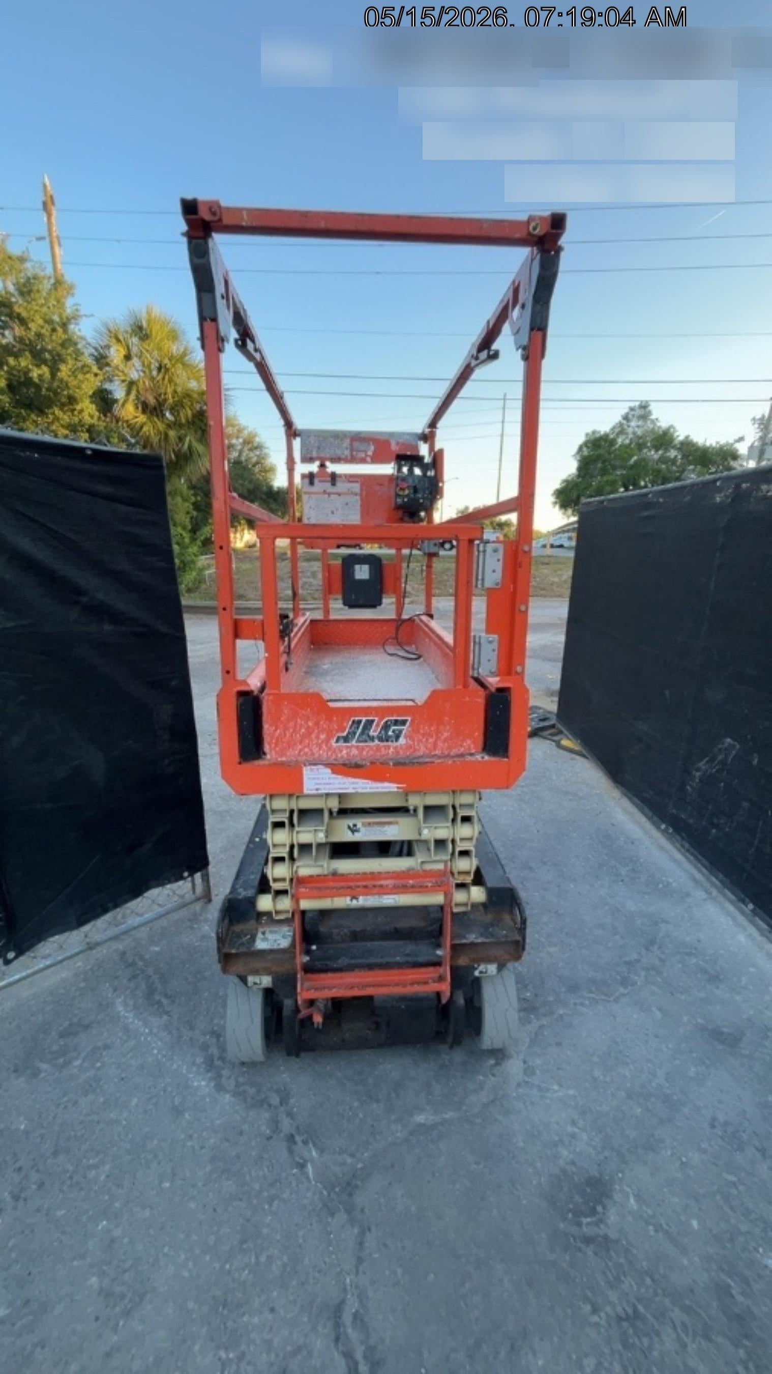 2022 JLG ES1932