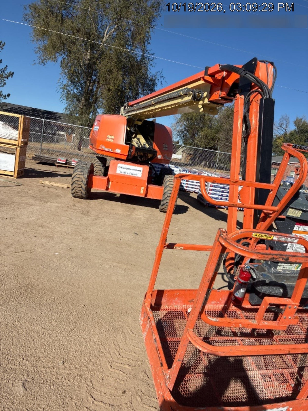 2020 JLG 660SJ