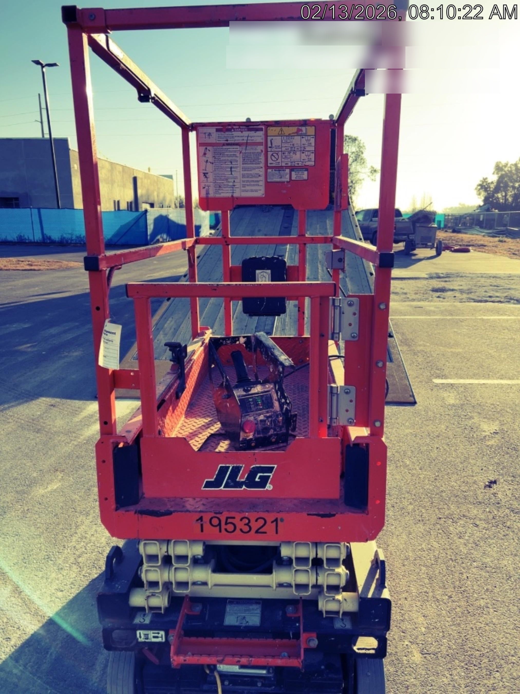 2021 JLG ES1330L