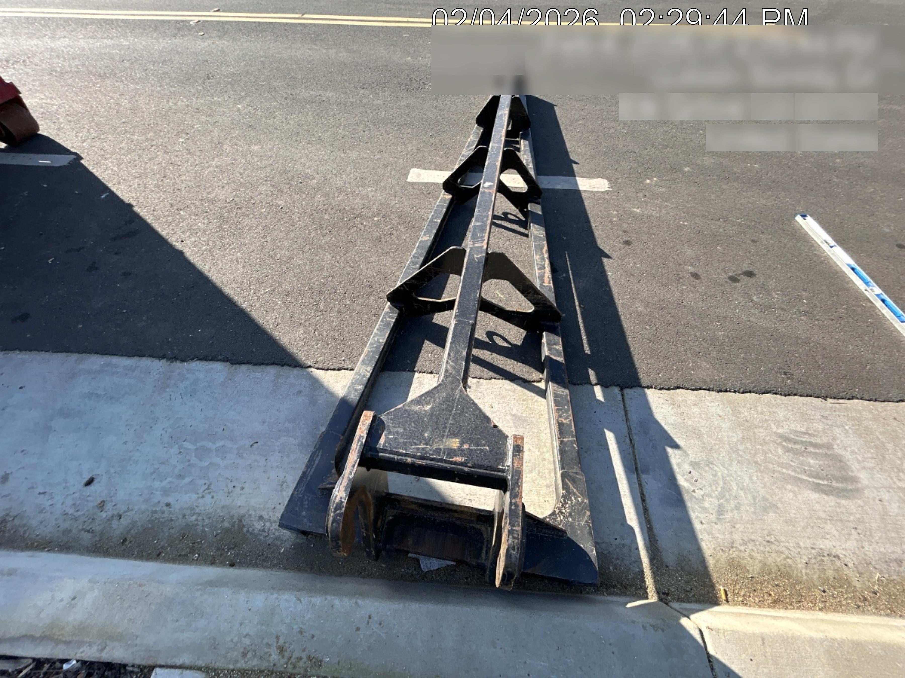 2024 JLG 1001275853