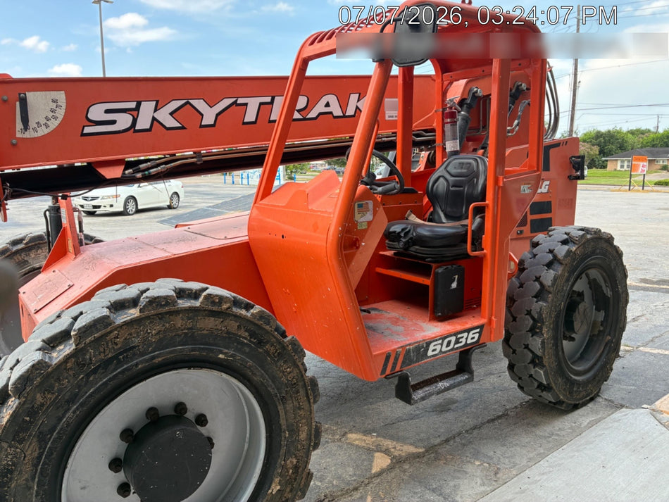 2019 Skytrak 6036 Canopy, Solid Tires, LED Work Lights, Beacon w/72" Carriage, 48" Pallet Forks