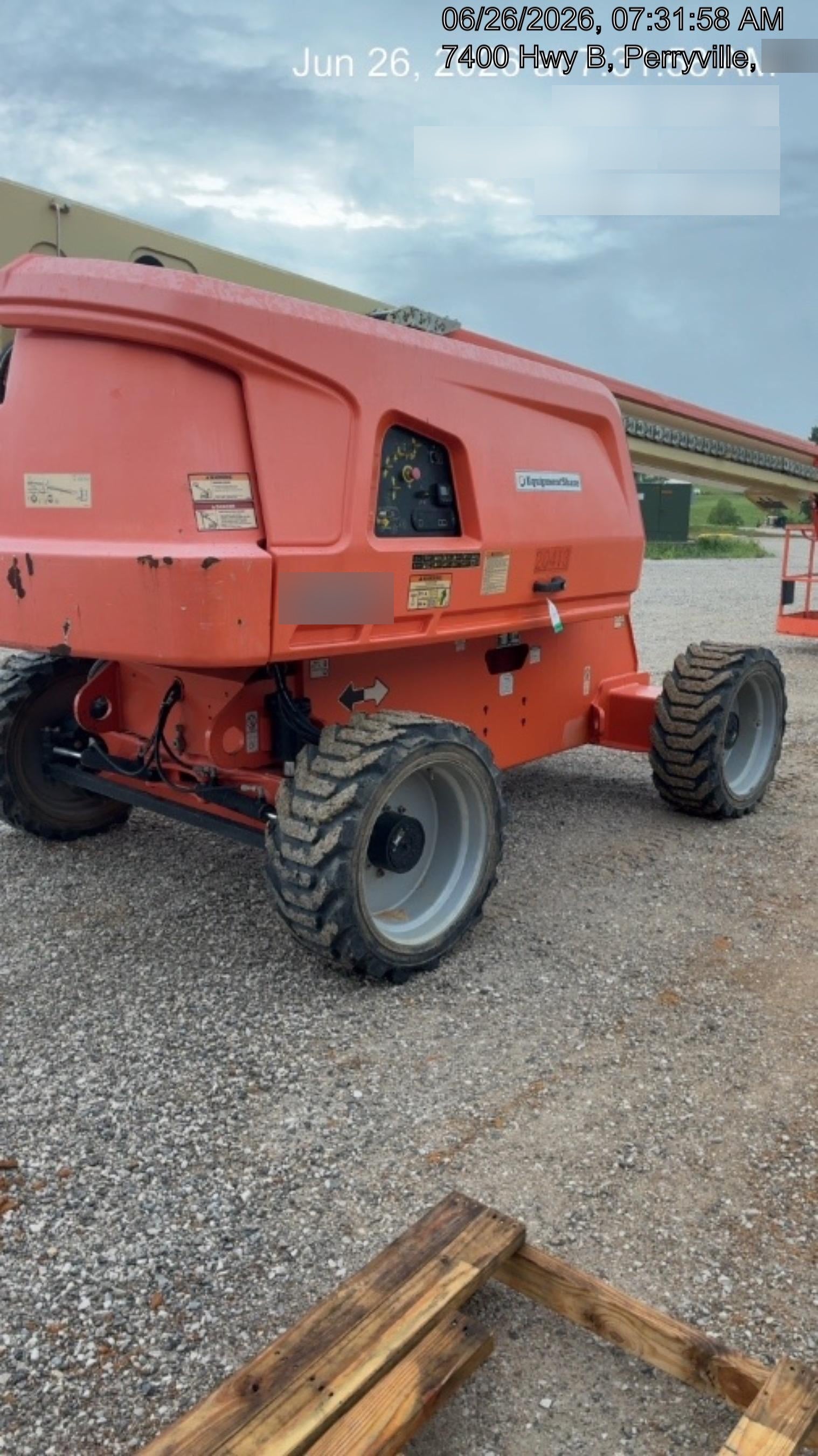2018 JLG 660SJ