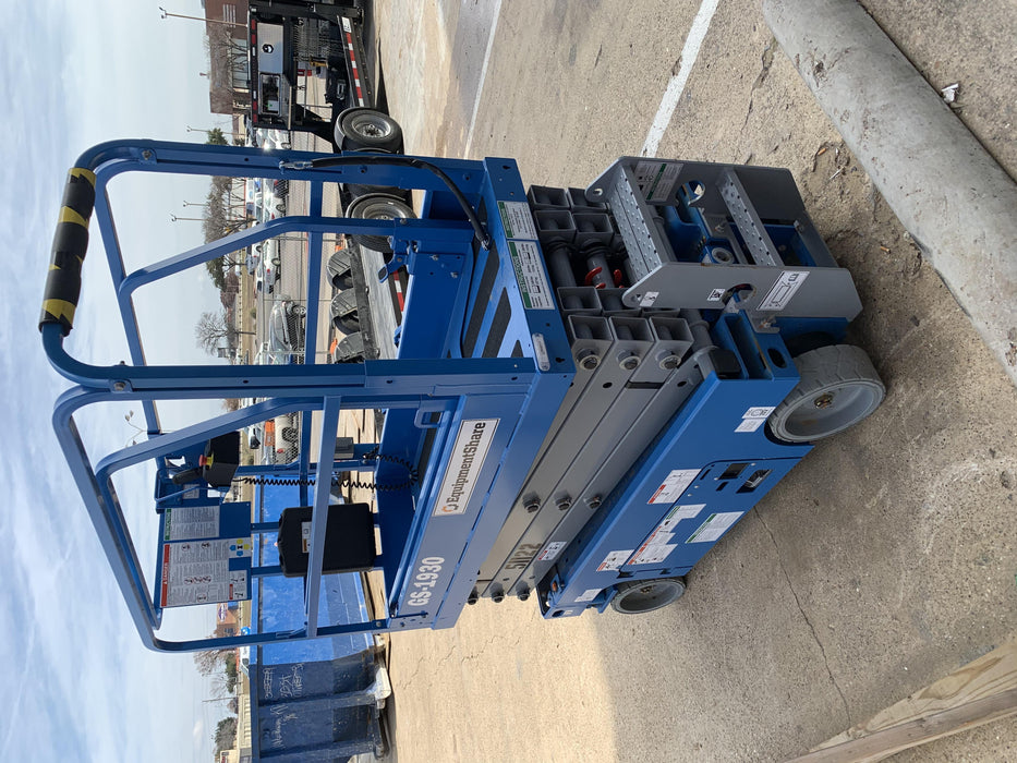 2019 Genie GS-1930 Fixed Rails with Chain Entry