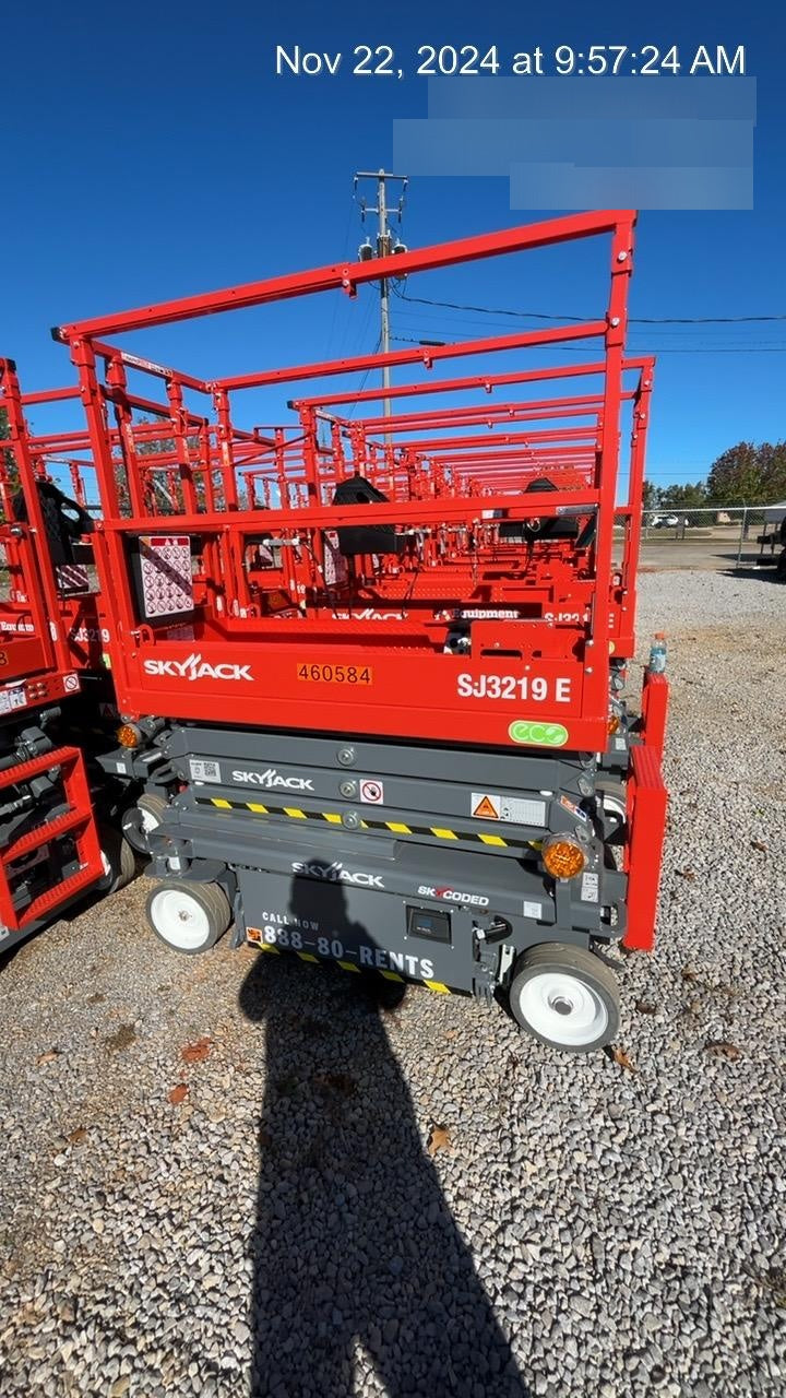2024 Skyjack SJ3219 Electric Drive, Sld NM Tires, DBcns, RFRails, Power to Platform, T3 + Access Control
