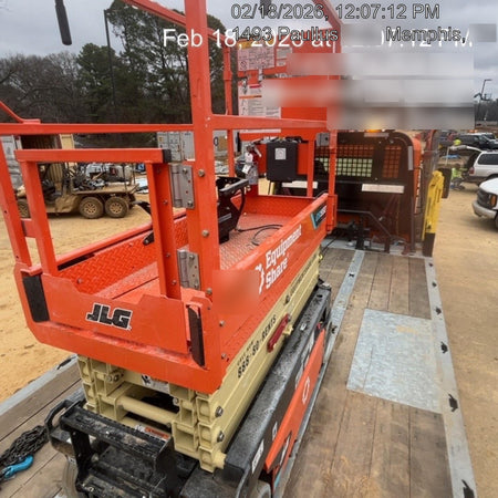 2025 JLG ES1932