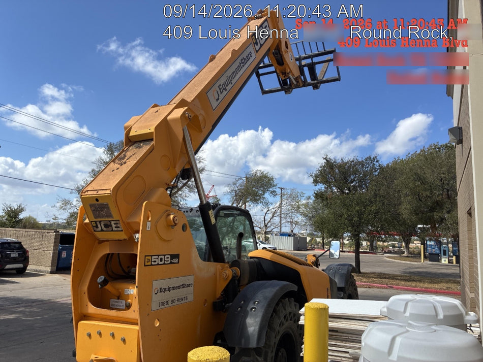2018 JCB 509-42 JCB 509-42 Enclosed Cab, 74 HP, Solid Tires, Worklights, Beacon, Aux Hydraulics, Lifting Eye