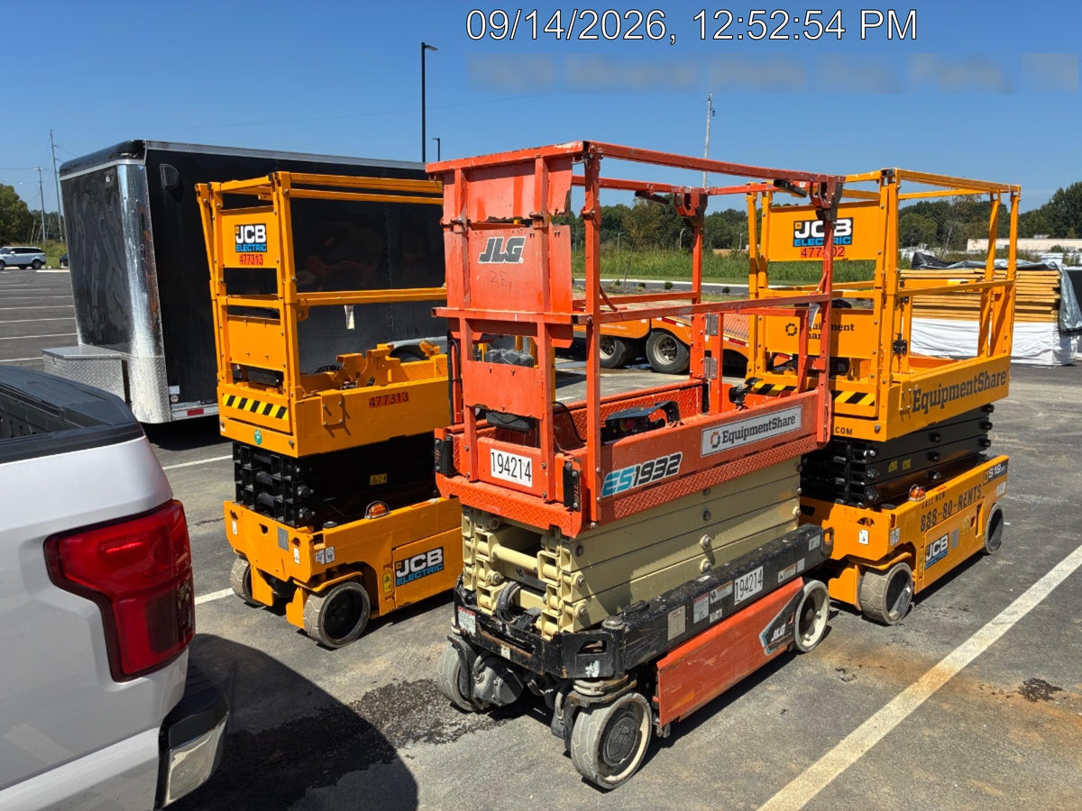 2021 JLG ES1932