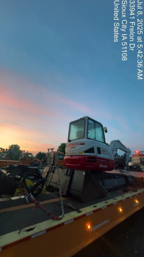 2025 TAKEUCHI TB235-2CR