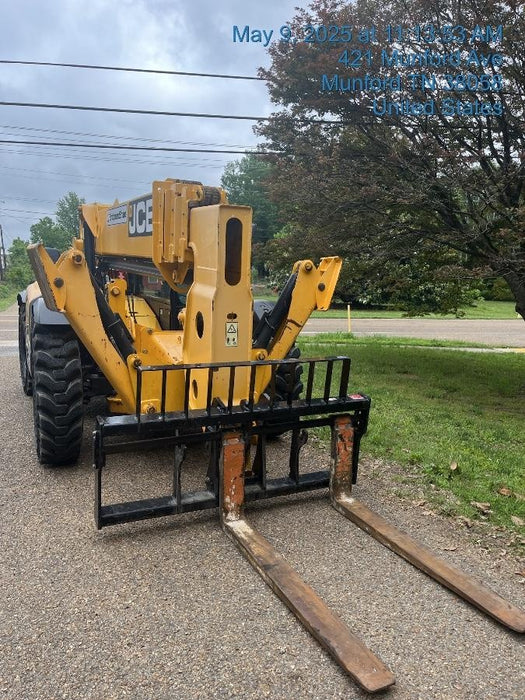 2020 JCB 510-56 Cab/Heat/Air, 74 HP, Solid Tires, STD Worklight, Beacon, Aux Hydraulics, Lifting Eye, Back up Alarm w/66" Carriage/60" Forks