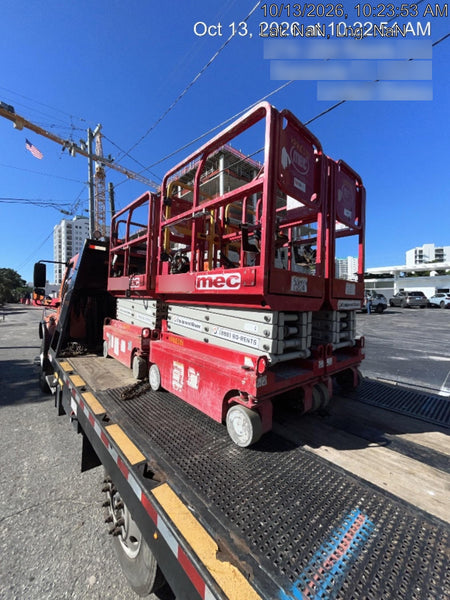 2022 JLG ES1330L