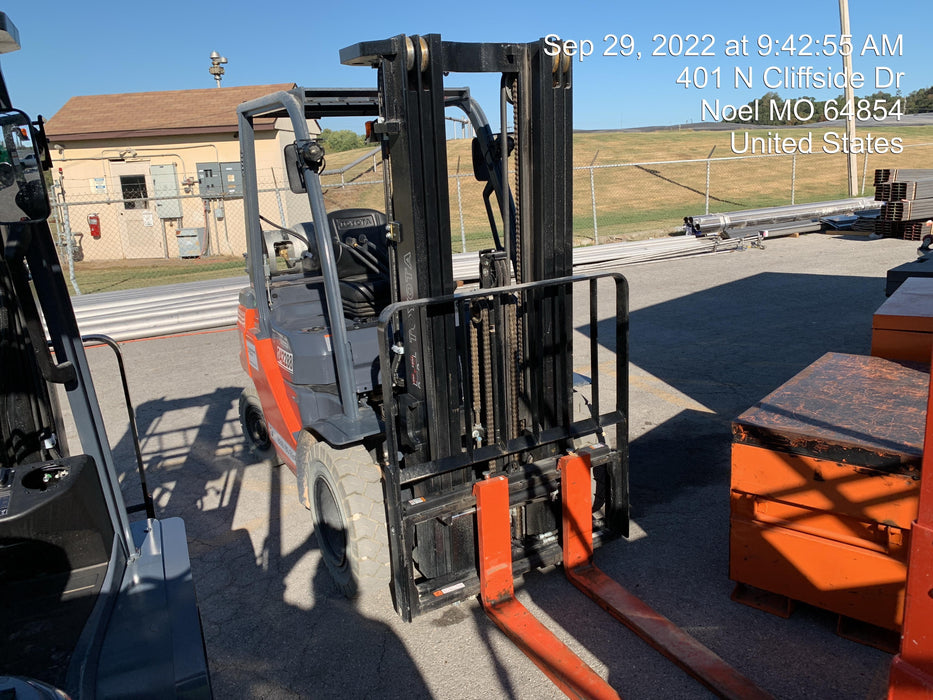 2022 TOYOTA 50-8FGU25