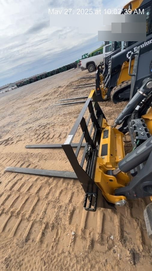 2025 ARROW MATERIAL HANDLING F5100CB - 72"